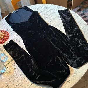 NWOT Jumpsuit sleeveless Fitted Low Cut Sexy Velvet Skinny Leg  Black
